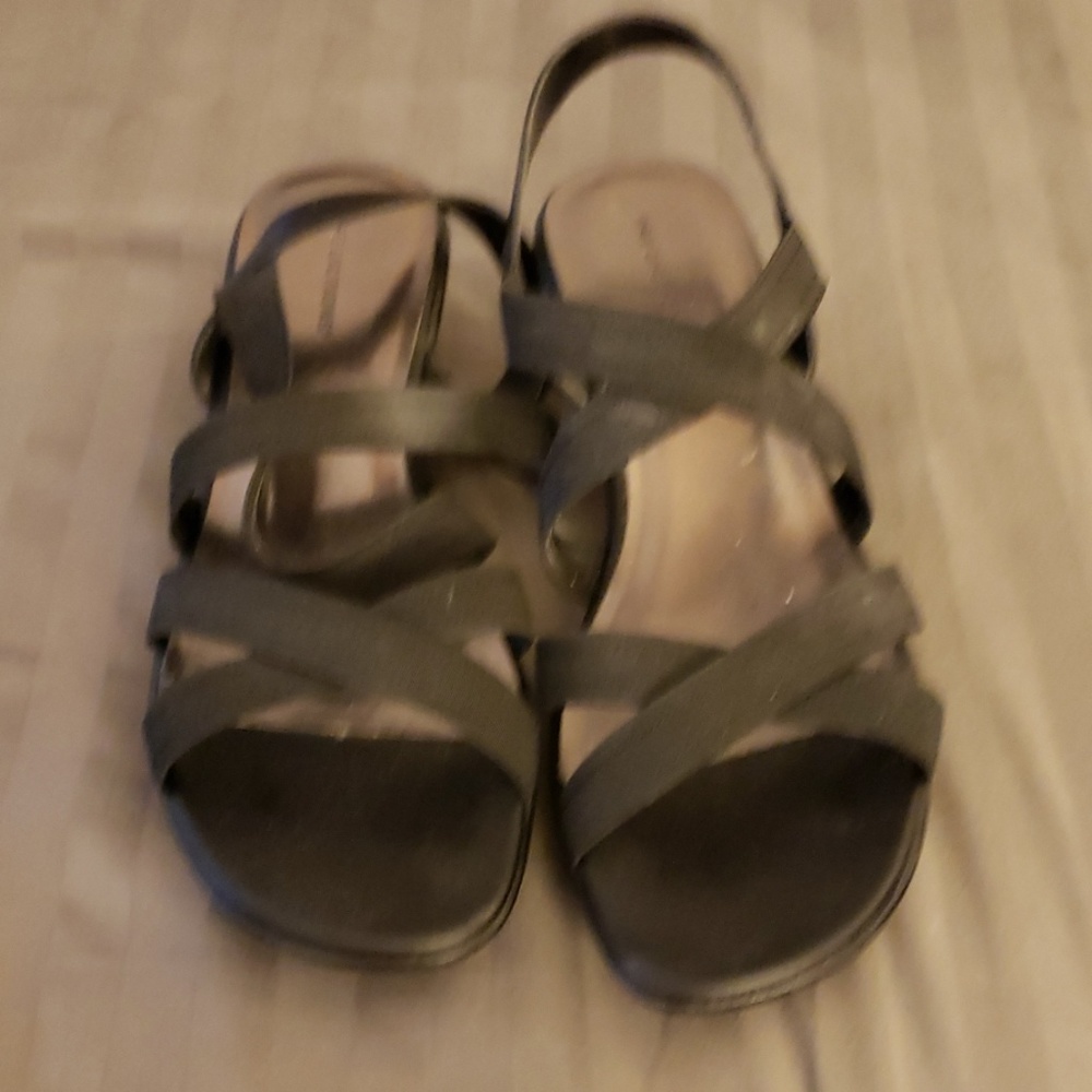 12W Black Preditions Black Wedge Sandals